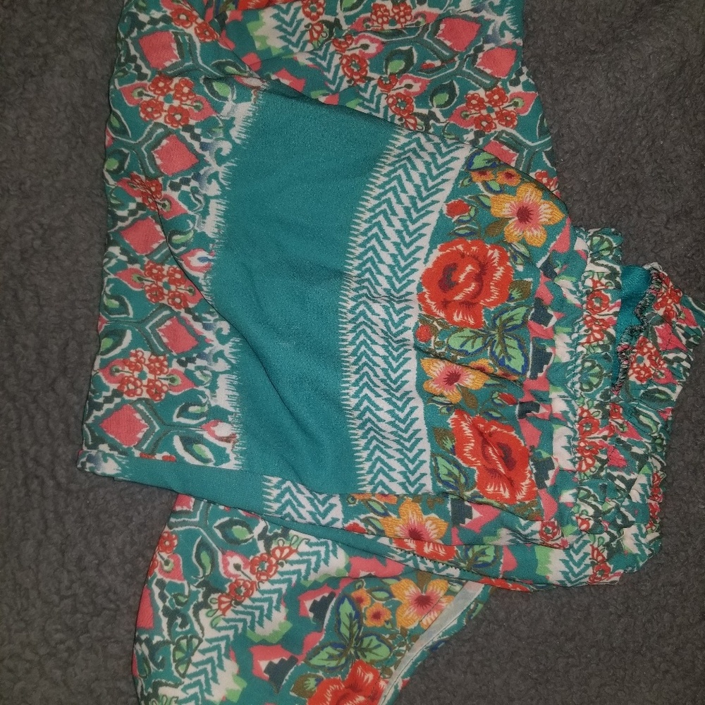 Stretch waist floral wide leg pant